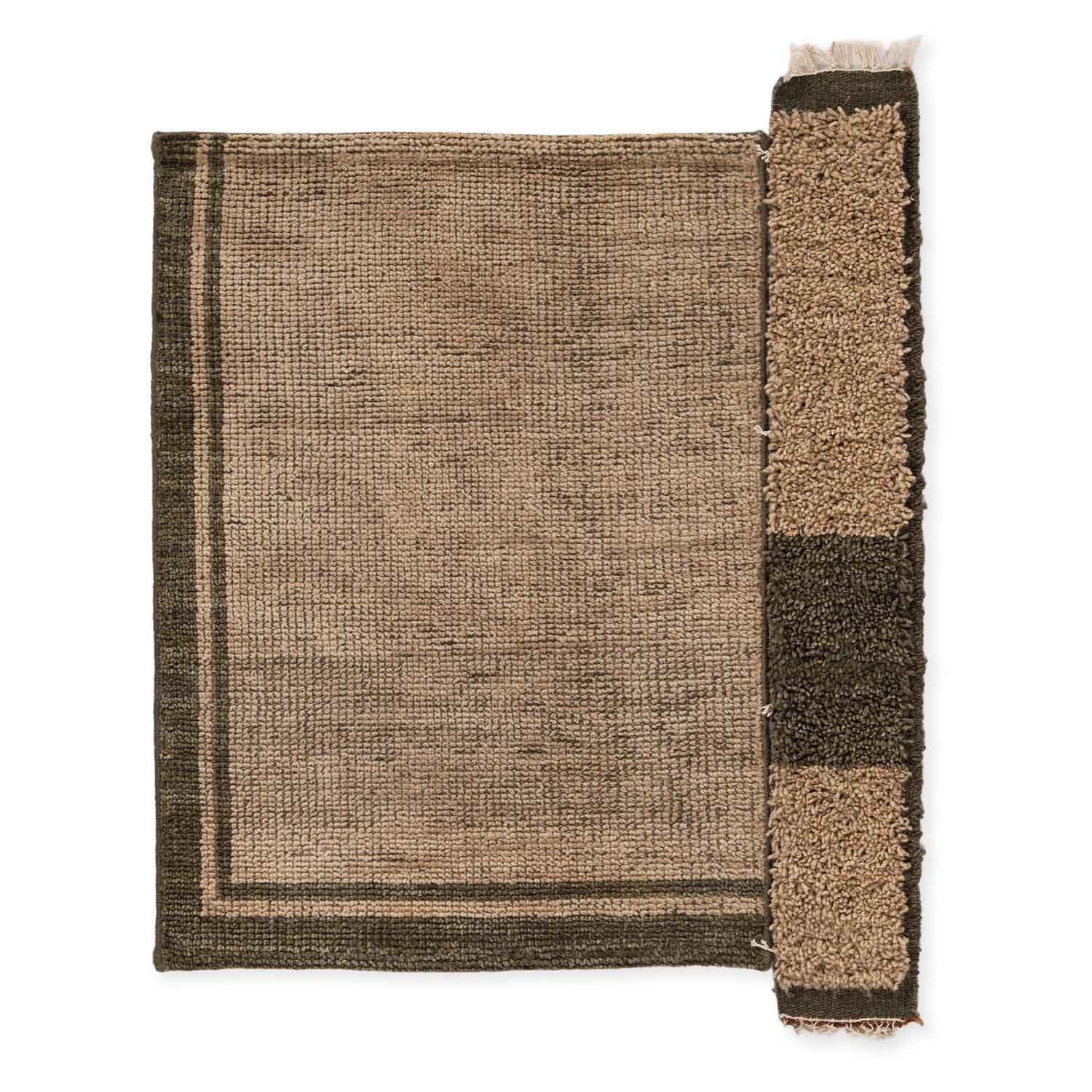 Oatmeal Handknotted - L