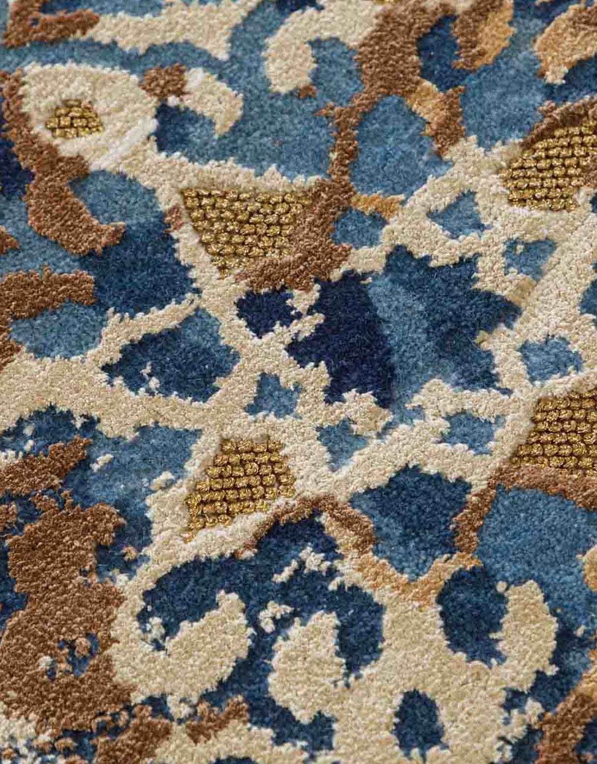 Elite Hand Knotted Woollen And Silk Rug by Tarun Tahiliani