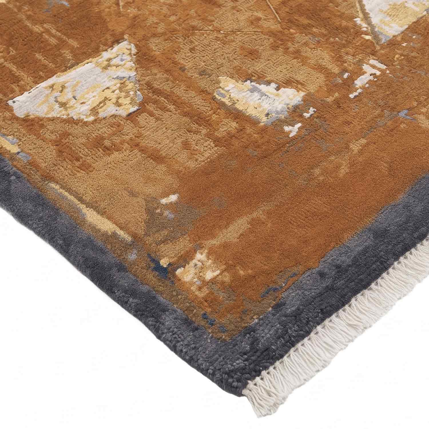 Winchester Warm Handknotted Wool and Silk Rug