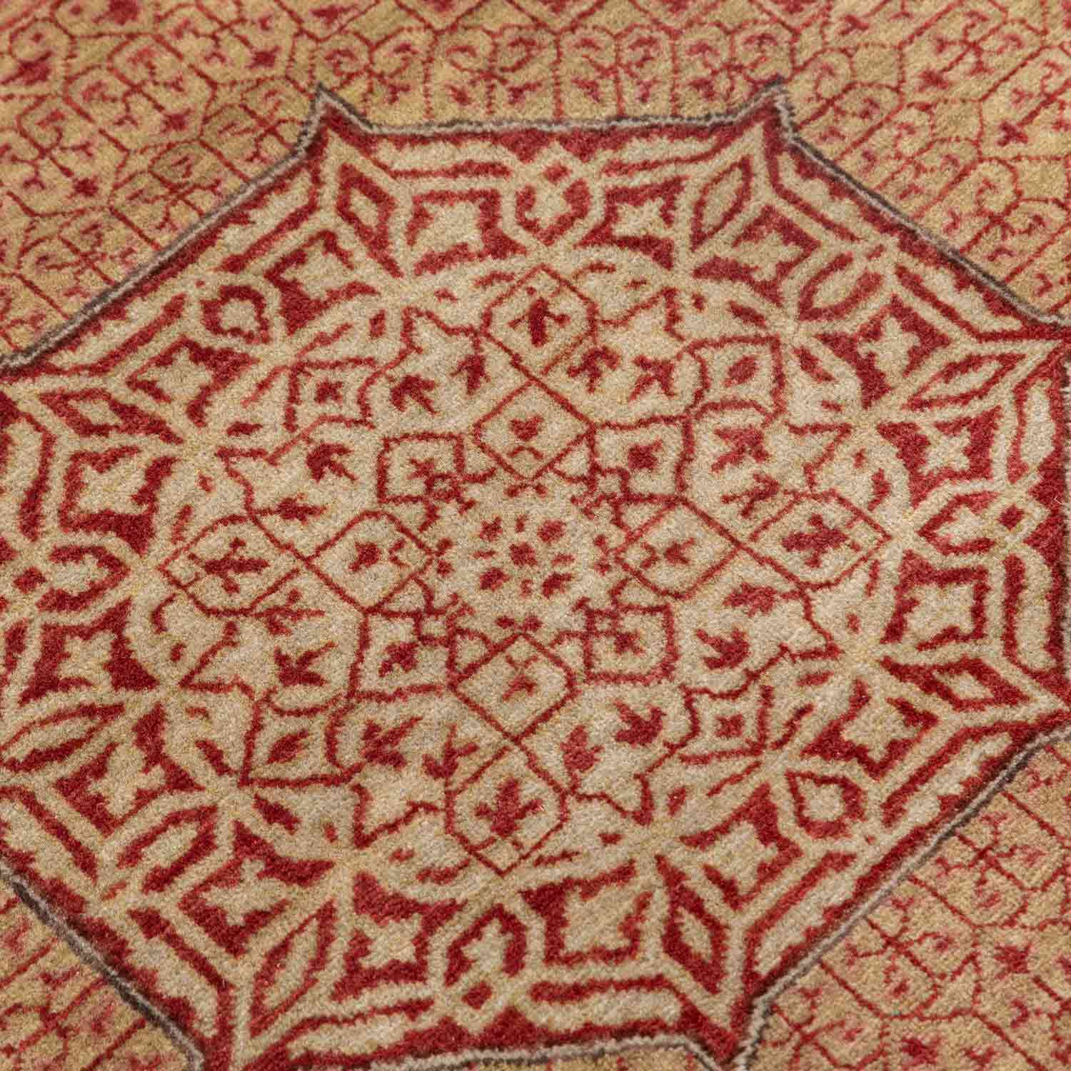 Mamluk Handknotted Woollen Rug